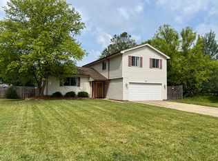 237 Aspen Dr, Bolingbrook, IL 60440