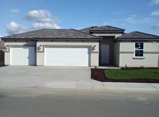 1167 Dandelion Ln, Madera, CA 93638