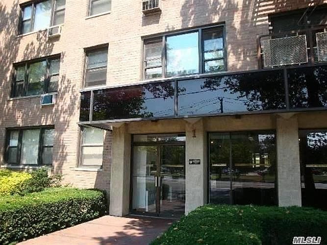 1st image of 1 Birchwood Ct APT 2c