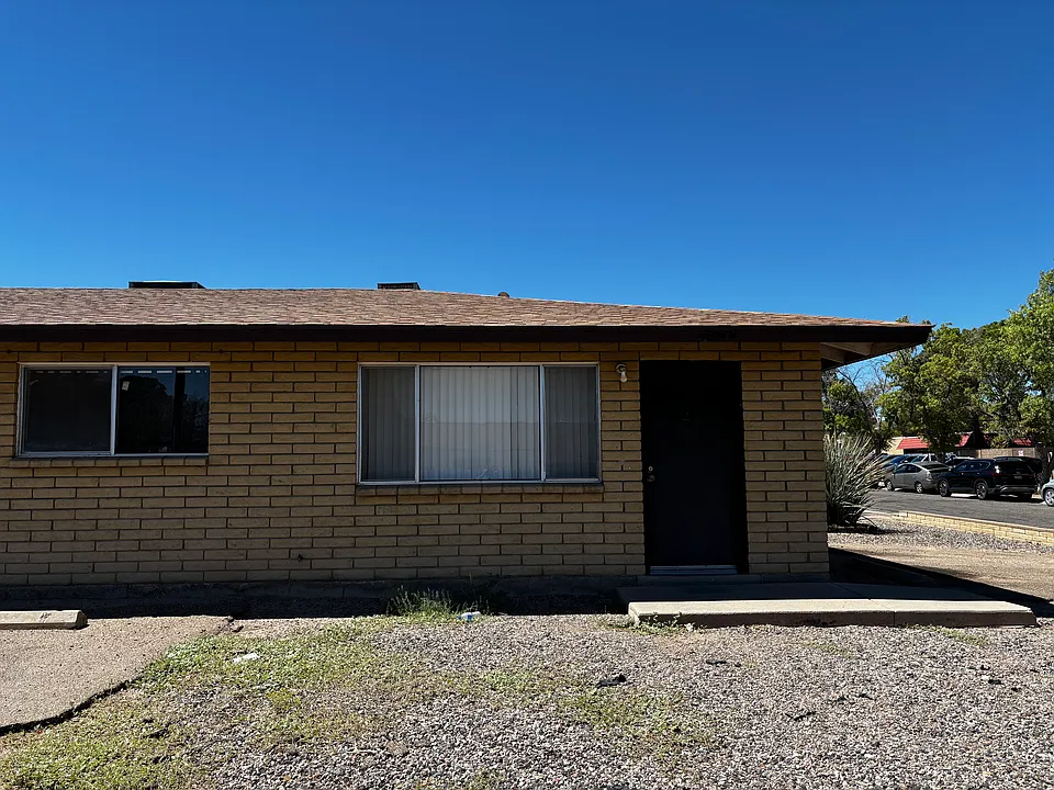 3045 Western Ave #1