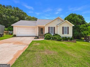 206 Eric Dr, Bonaire, GA 31005