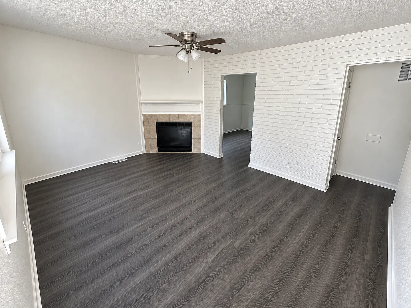 For Lease — Photo 2