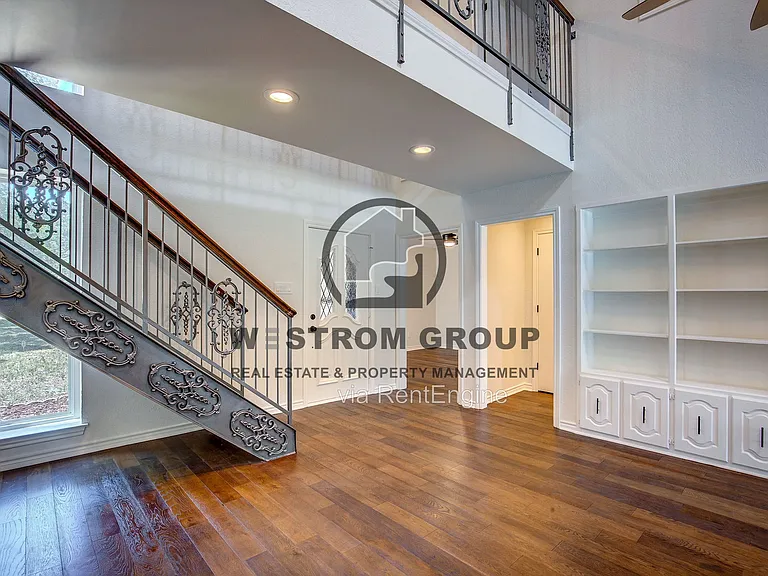 307 Oakmont Dr — Photo 6
