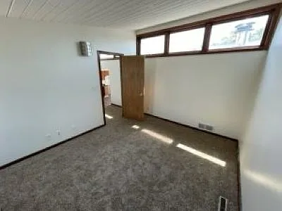 661 W Lakeshore Dr — Photo 5