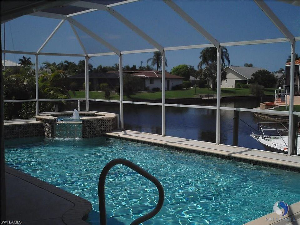 2002 Blt. Zoned Heated Pool and Jacuzzi w/ Intersecting Canal View-Dolphins Play Here