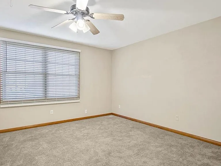 1334 Rachael Ln — Photo 14