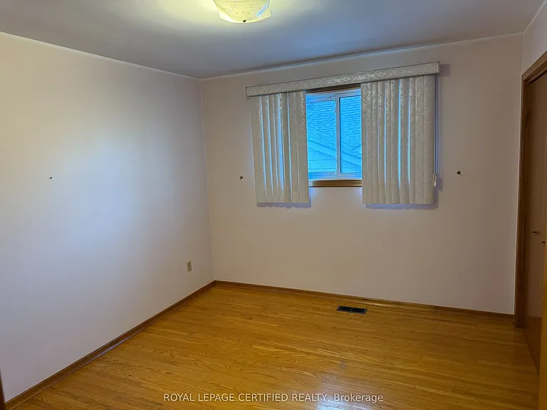 197 Craigroyston Rd #MAIN — Photo 19