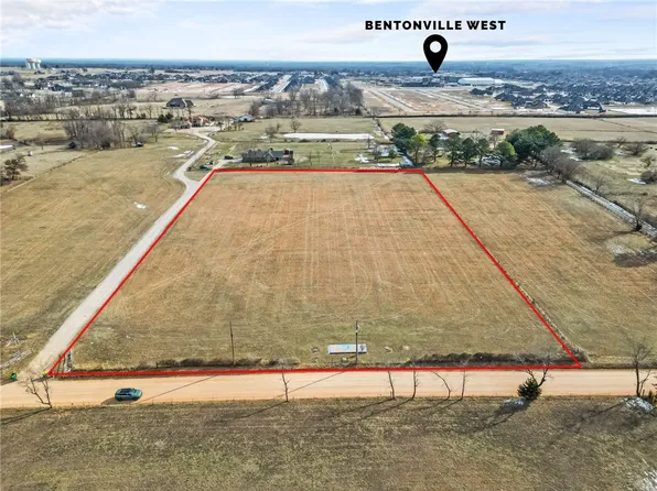 (undisclosed Address), Centerton, AR 72719