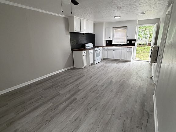 4th image of 305 Valentour Rd #N
