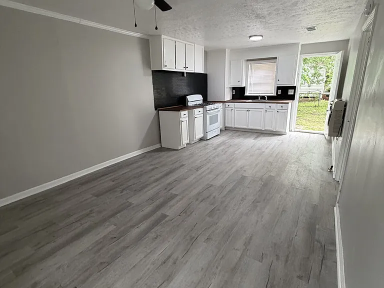 305 Valentour Rd #N — Photo 4