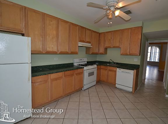 3rd image of 1317 N Maplewood Ave #One