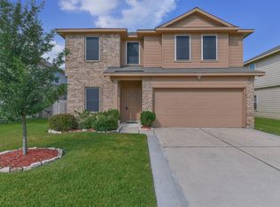 6938 Hazelnut Ln, Baytown, TX 77521