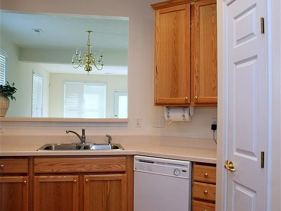 4th image of 6160 Glenarbor Dr
