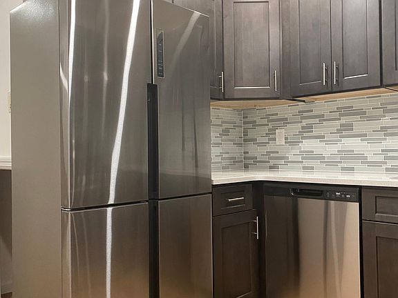 2nd image of 388 Pennyfield Ave APT 1