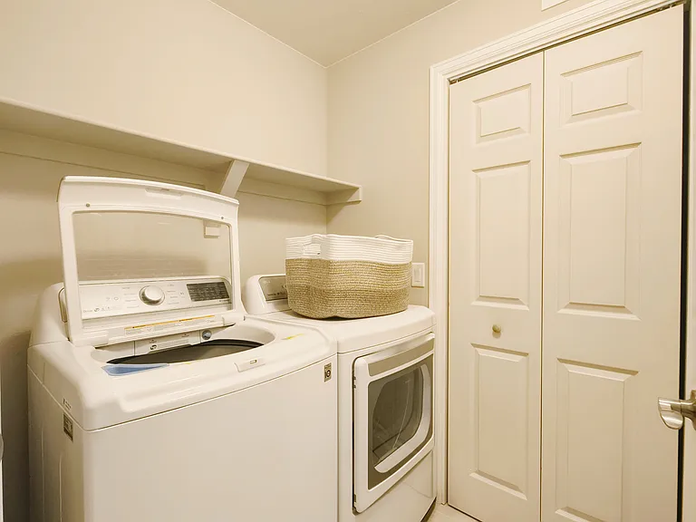 4644 Copeland Loop #202 — Photo 12