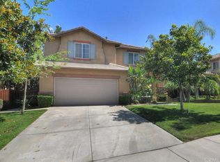 8450 Farmhouse Ln, Riverside, CA 92508