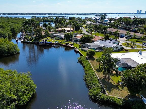 2nd image of 1751 Coral Way