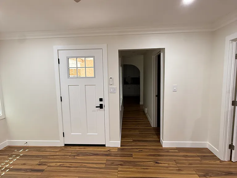 944 Beverly Rd — Photo 1
