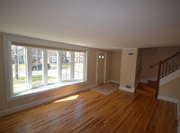 3rd image of 821 N Princeton Ave