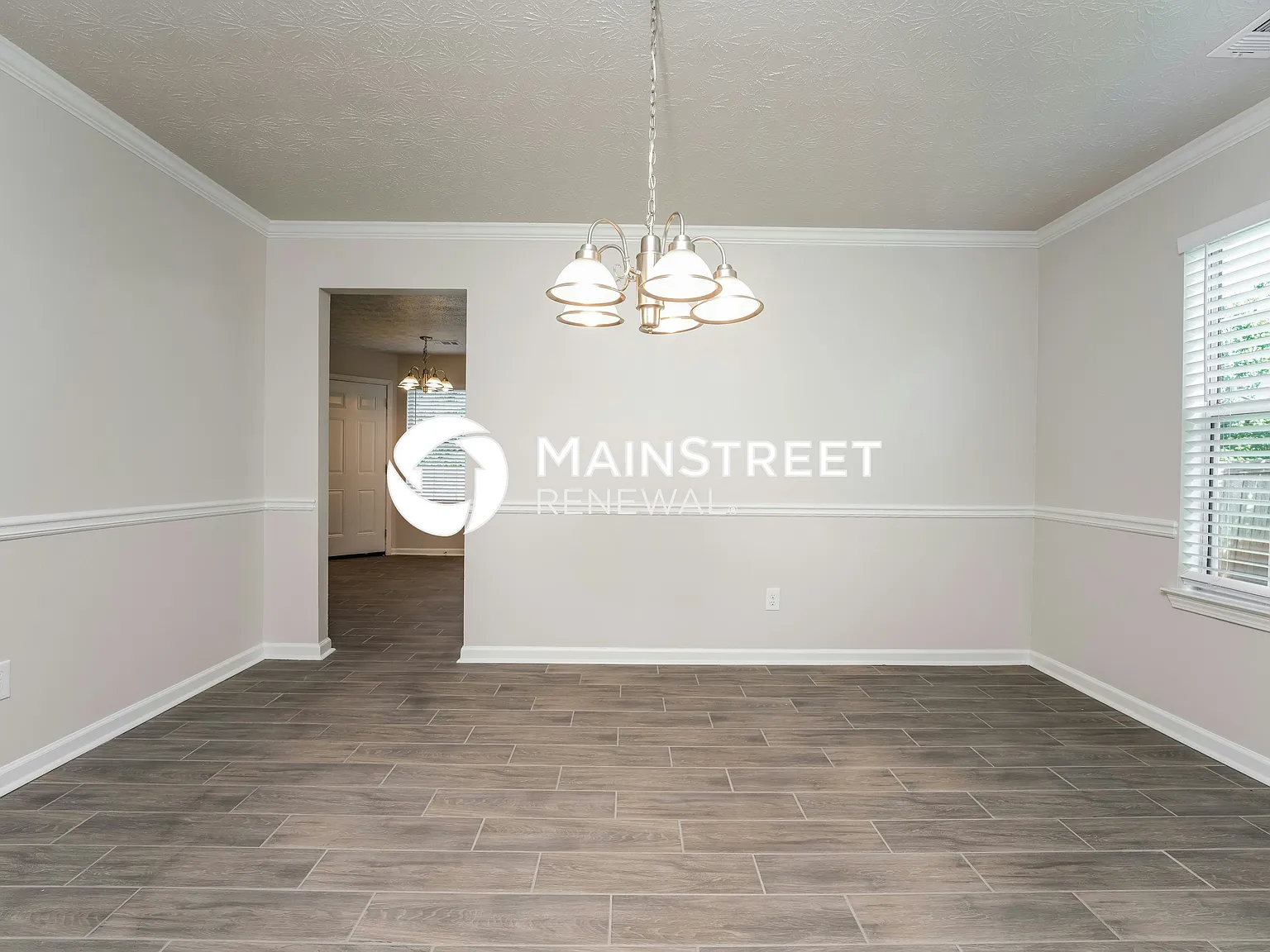 4547 Carriage Park DR — Photo 4