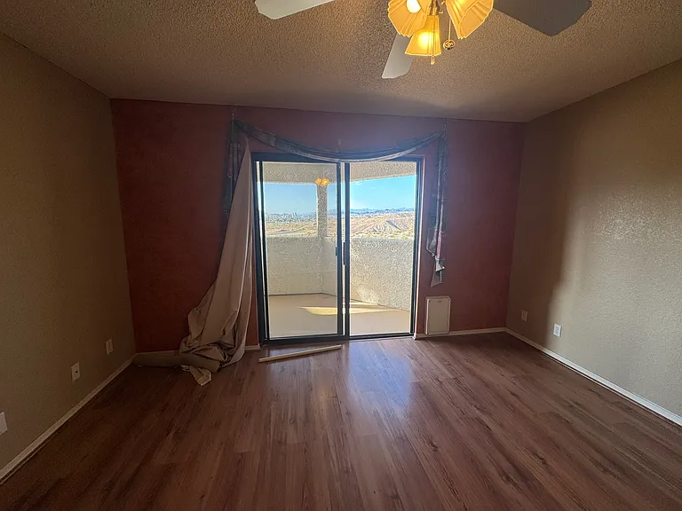 2022 Merrill Ln #6D — Photo 41