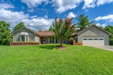 1st image of 737 Lakeview Cir