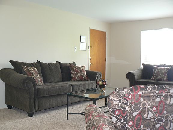 3rd image of 4335B McAdoo Ct