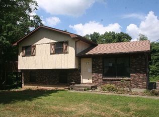 1236 Old State Rd, Brandenburg, KY 40108