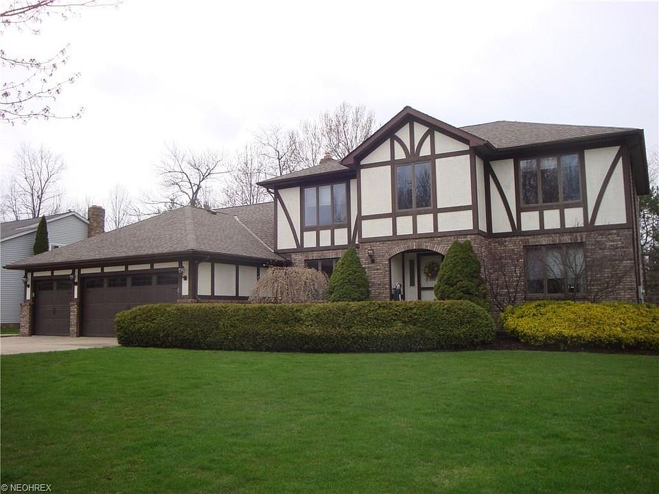 1st image of 426 Lowell Dr