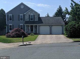 5 Horn Point Ct, Parkville, MD 21234