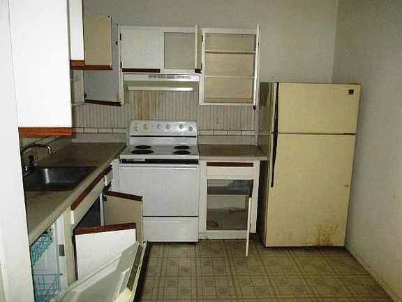 4th image of 1470 Malibu Cir NE APT 107
