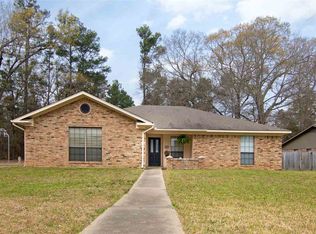 1301 N Creek Bend St, White Oak, TX 75693