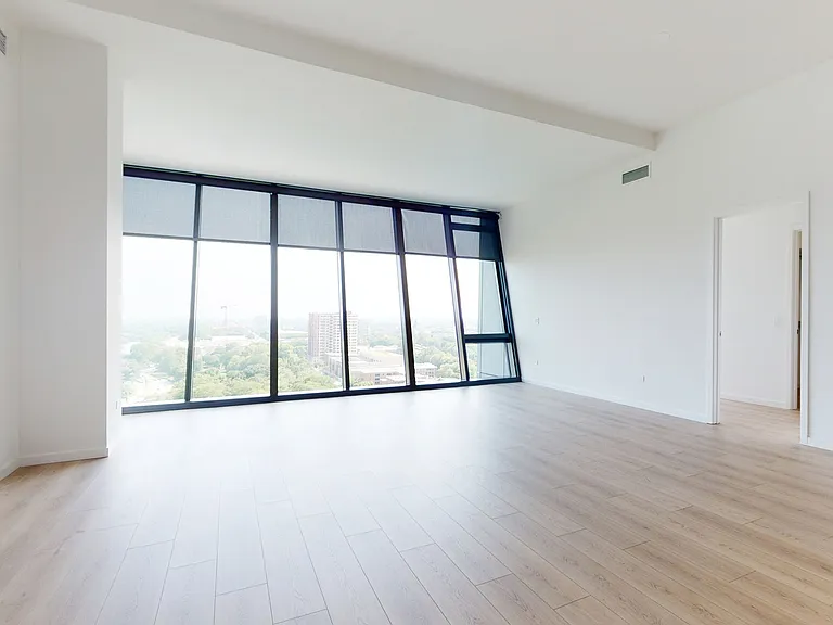 Dining/Living room