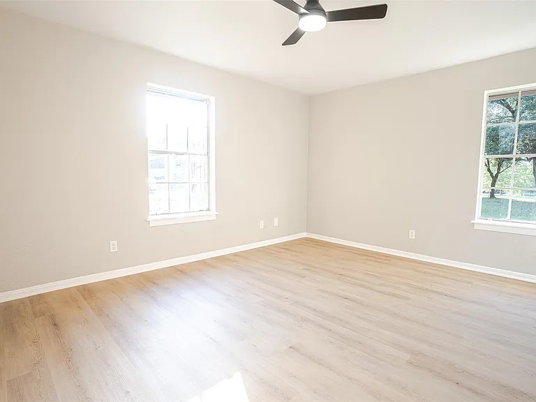 1601 Westwind Dr — Photo 21