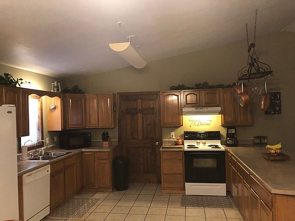 4th image of 2256 & 2258 Lakeshore Dr