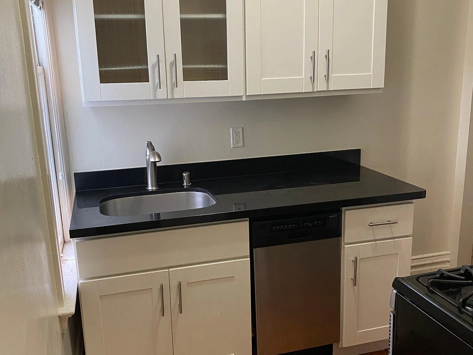 1 bed, 750 sqft, $2,875 — Photo 4