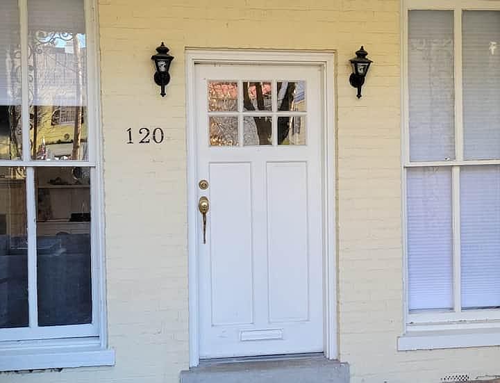 1st image of 120 S Pitt St #120