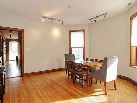 4th image of 4851 N Winchester Ave APT 3