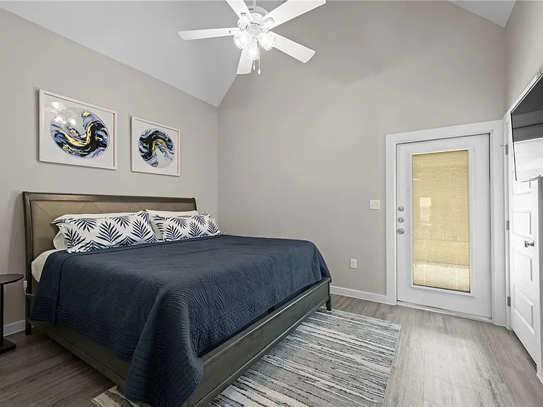 14921 Smugglers Cove Dr — Photo 17