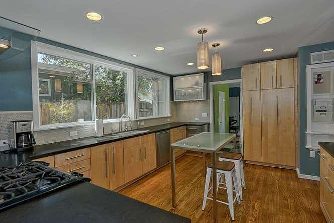 2nd image of 15 Berenda Way