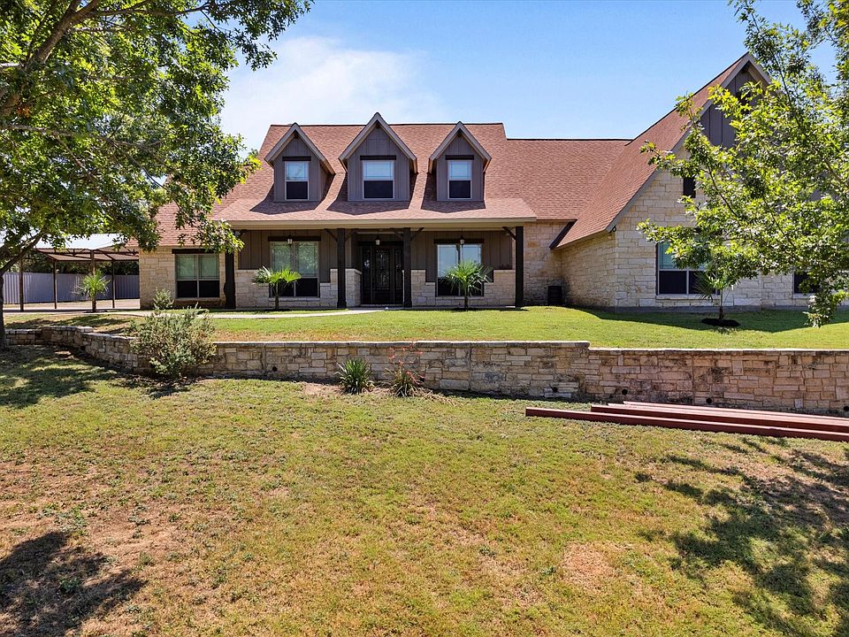 1st image of 402 N Parkway Dr