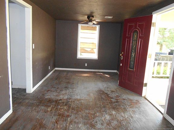3rd image of 1304 SE 1st St