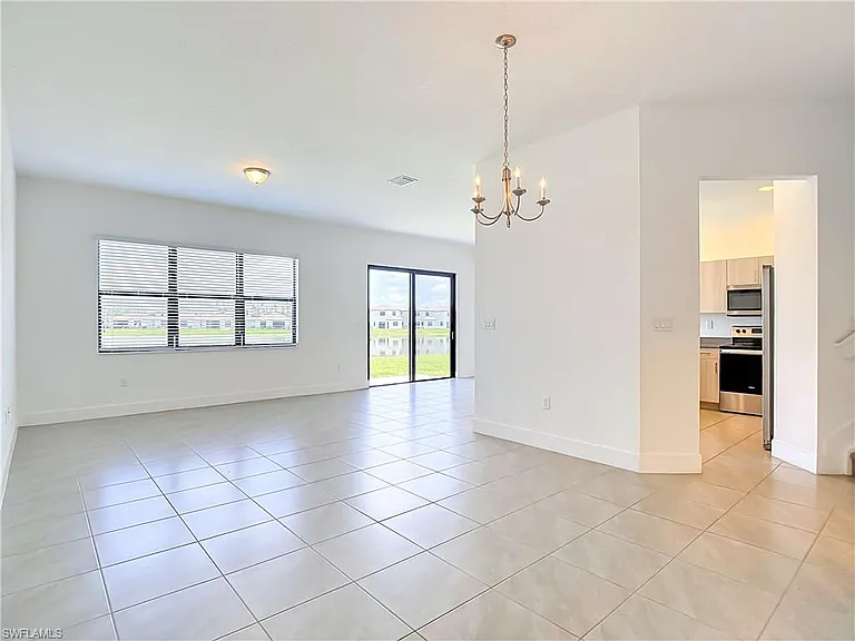 5669 Cerva Ln — Photo 3