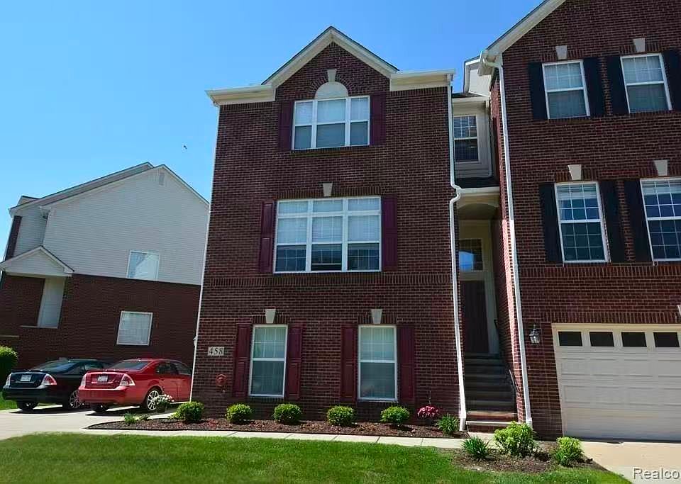 1st image of 458 Cherry Orchard Rd
