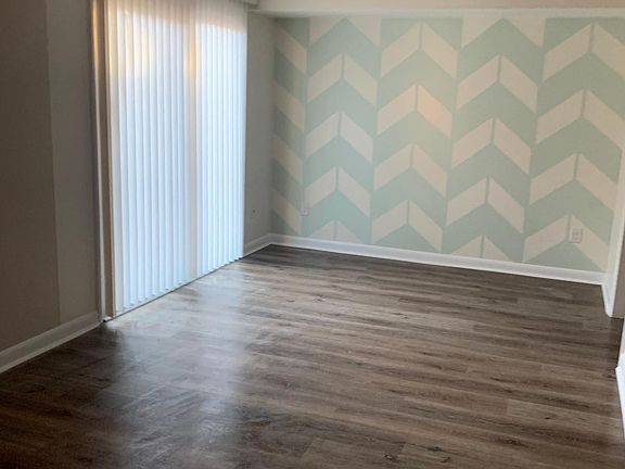 3rd image of 1511 Monterry Pl #1511