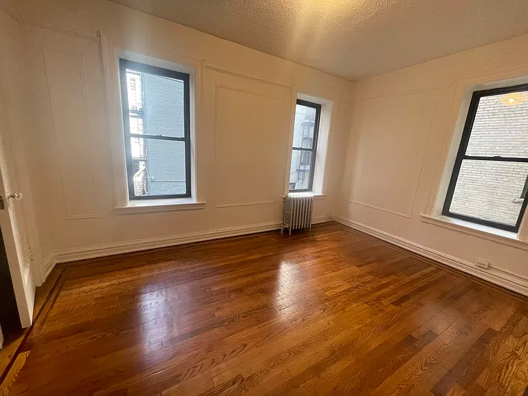 28-28 35th St #1G — Photo 3