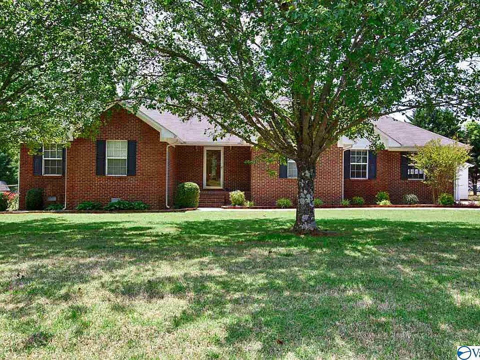 1st image of 171 Singletree Dr