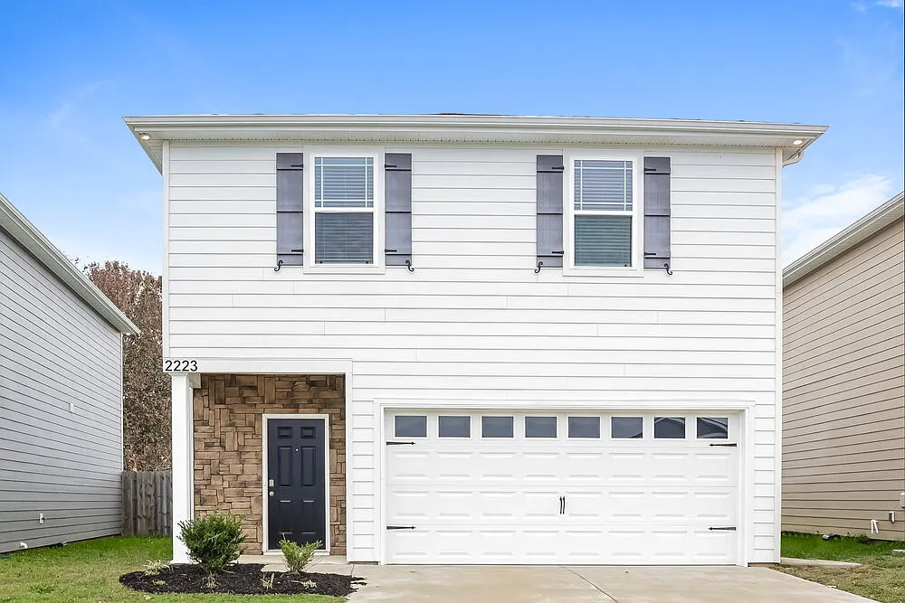 3 bed, 2.5 bath, 1646 sqft, $2,550 — Photo 1
