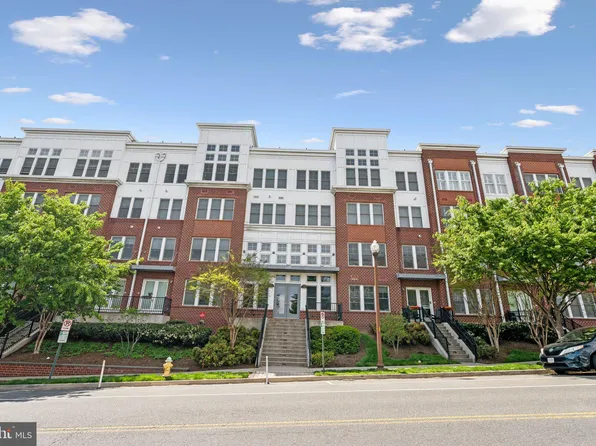 1418 N Rhodes St #B117, Arlington, VA 22209