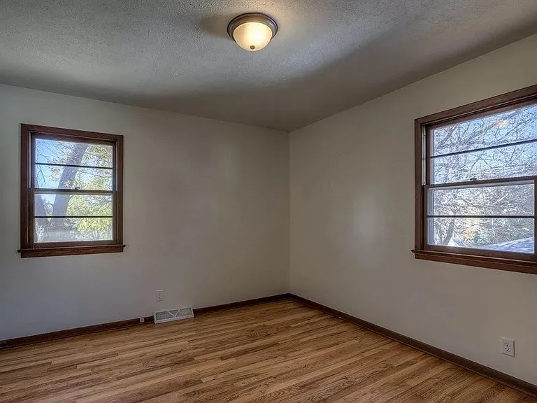 308 Garden Ave — Photo 6